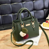 Hairball ornaments Woman Bag
