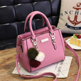 Hairball ornaments Woman Bag